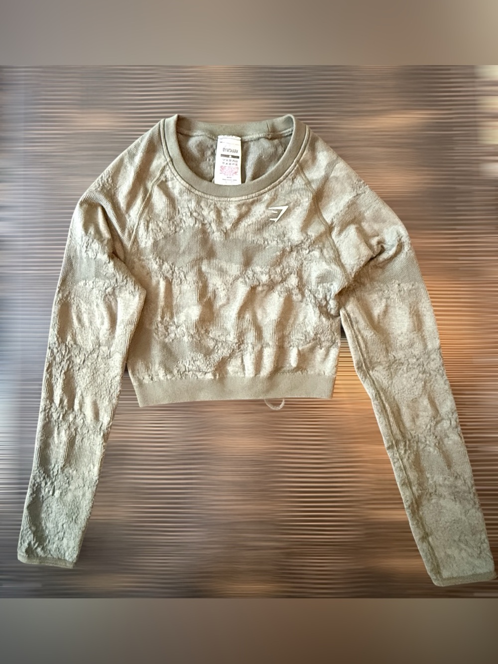 Gymshark Adapt Seamless Technology Long Sleeve Crop Top Textured camouflage EUC